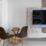 Central Studio In Business-Bay